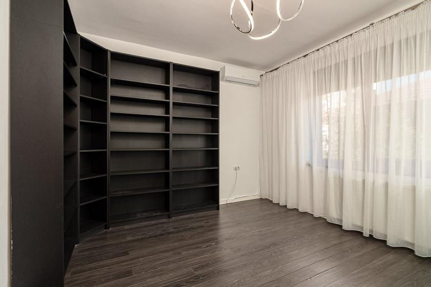 Duplex cu 4 camere cu Canalizare în Pipera