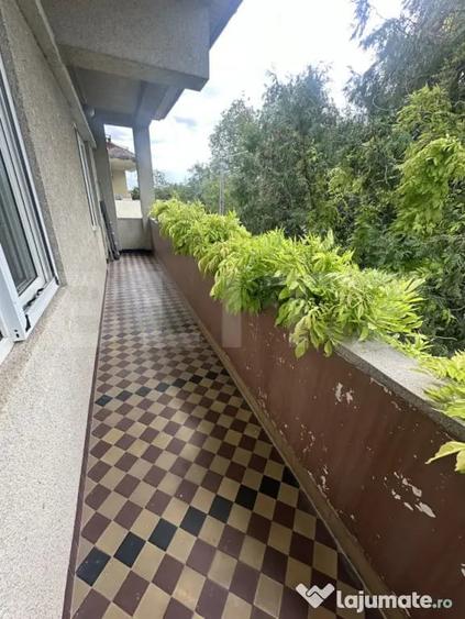 Casă cu 4 camere cu Teren 165 Mp în Ștrandului