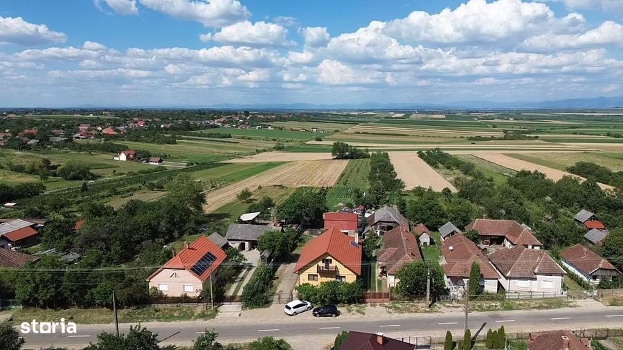Casă cu 4 camere în Viile Satu Mare