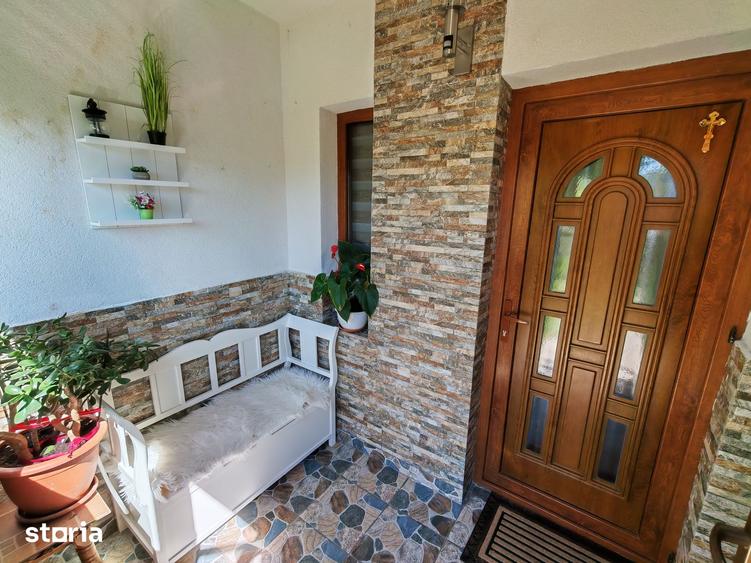 Casă cu 5 camere cu Teren 650 Mp în Topraisar