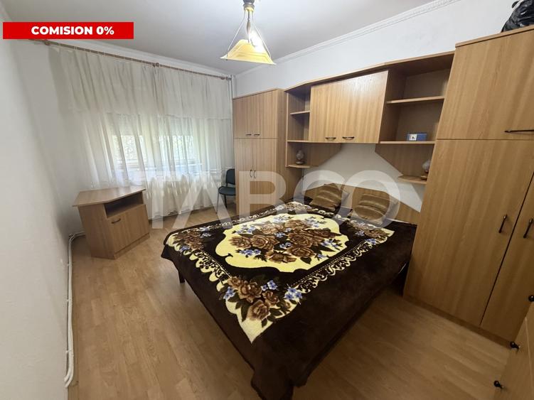 Apartament decomandat 2 camere parter boxa la subsol zona 1 Decembrie - 1
