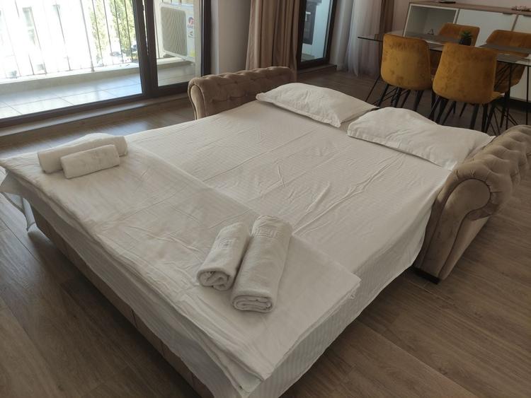 Apartament cu 2 camere decomandat în Exterior Vest