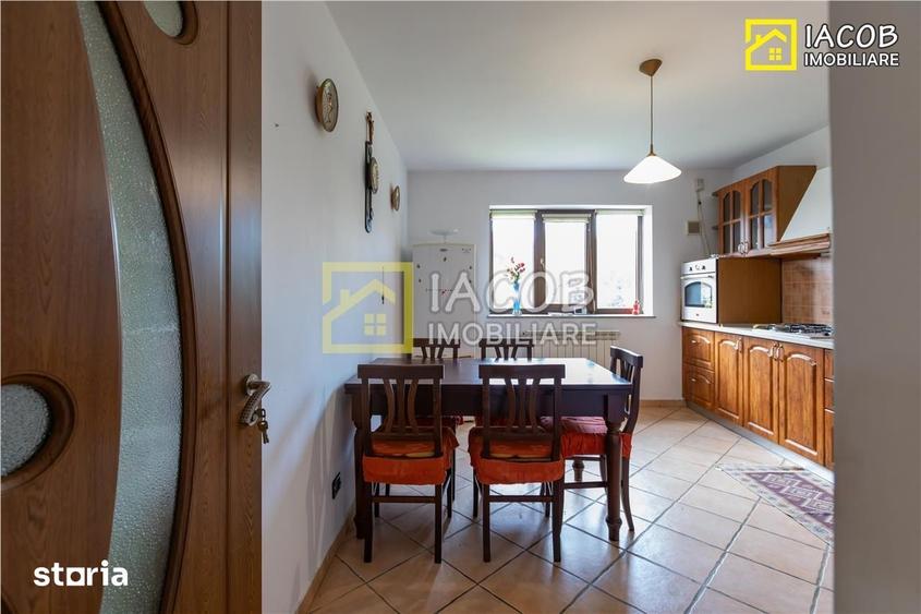 Casă cu 5 camere cu Teren 1662 Mp în Republicii