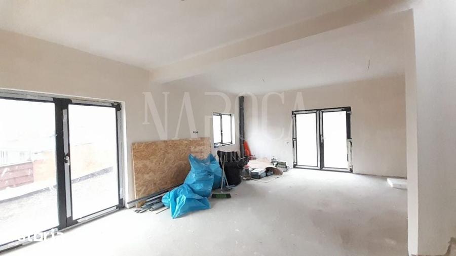 Casa 4 camere de vanzare in Dezmir - 2
