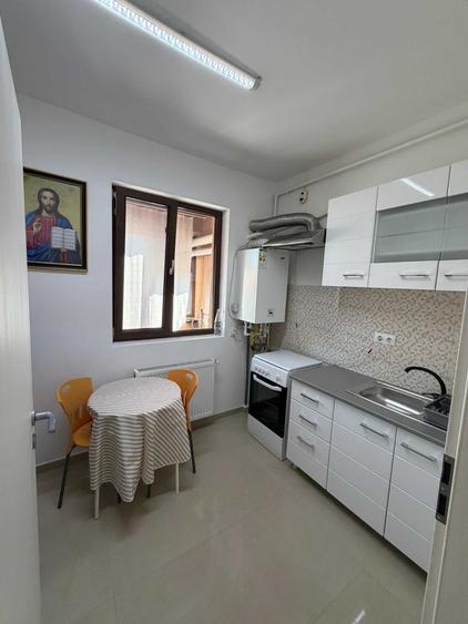 inchiriez apartament paci militari 2 camere - 1
