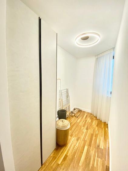 Apartament cu 3 camere decomandat, mobilat în Calea Victoriei