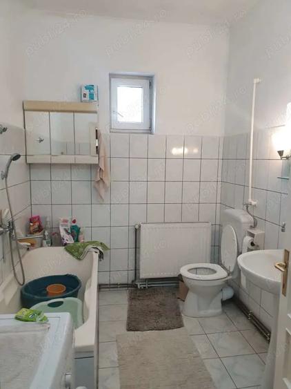 Apartament cu 4 camere decomandat în 14 Mai