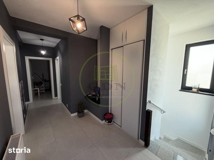 Casă cu 4 camere cu Teren 1142 Mp în Cârcea