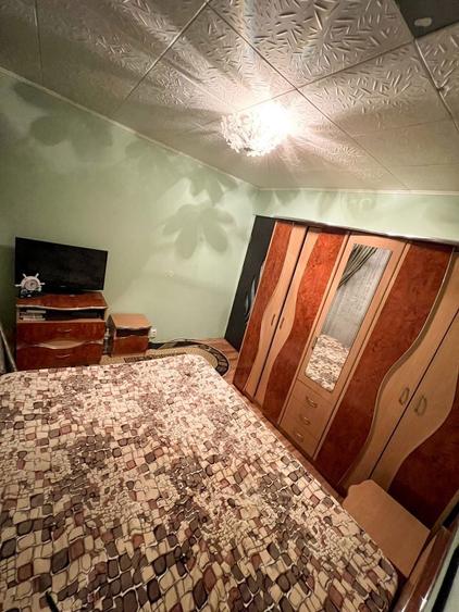 Apartament cu 3 camere decomandat în Scornicești