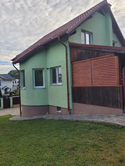Casă cu 3 camere cu Teren 815 Mp în Livezeni