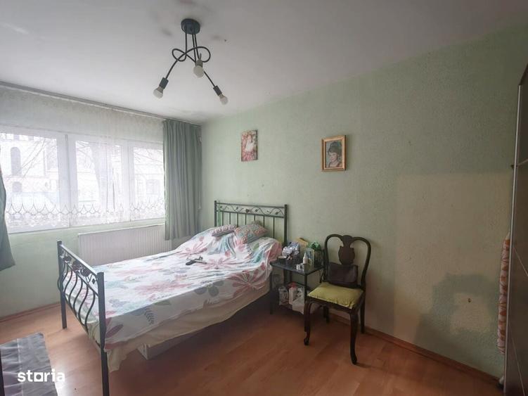 Vanzare 3 Camere - Str. Covasna - Parcare - C-Tin Brancoveanu - 1