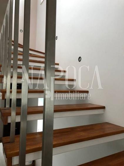 Casă individuală cu 7 camere cu Canalizare în Mănăștur