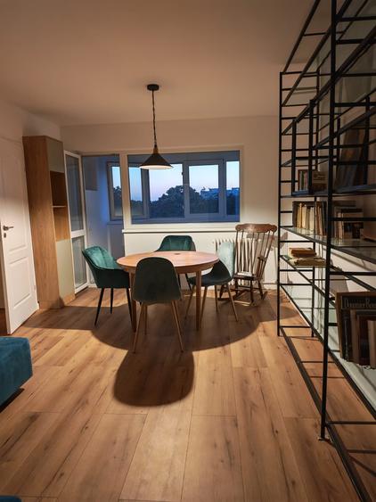 Apartament cu 3 camere semidecomandat în Drumul Taberei