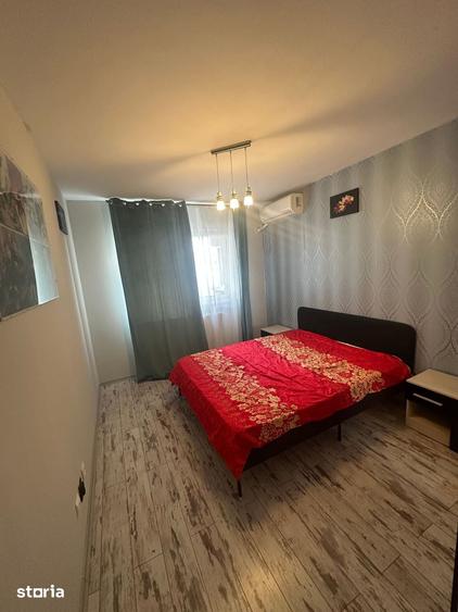 Apartament cu 3 camere în Apărătorii Patriei