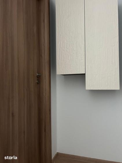 Apartament cu 3 camere decomandat, mobilat în Titan