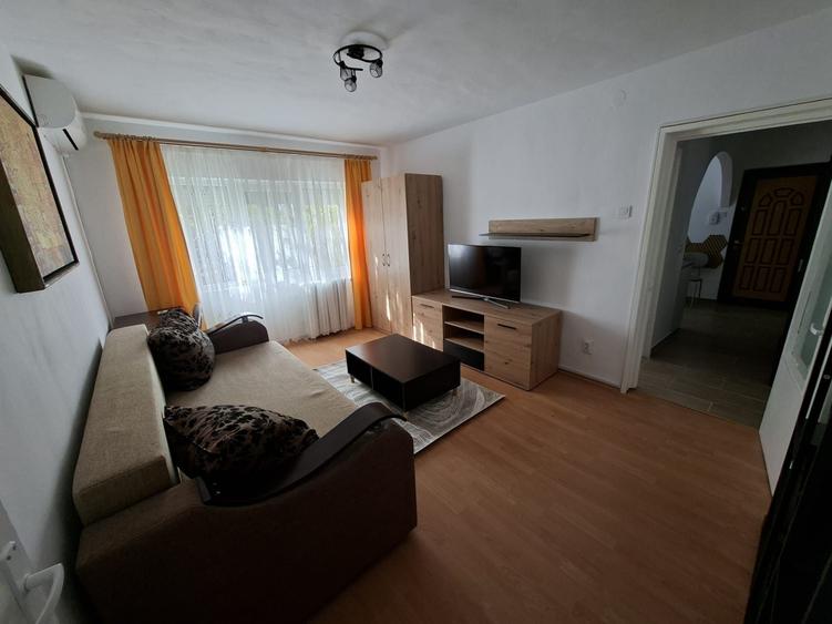 Apartament cu 2 camere semidecomandat în Rogerius