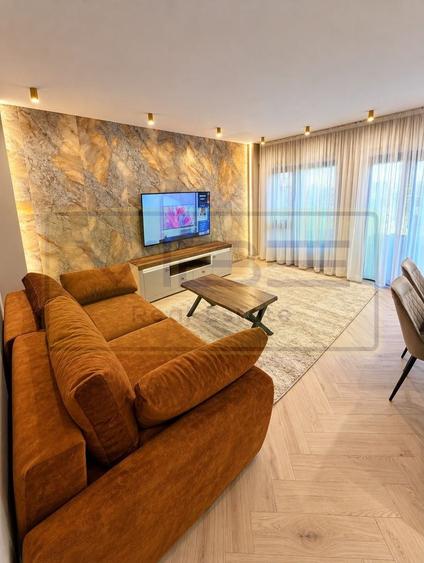 Apartament cu 2 camere semidecomandat, mobilat în Copou