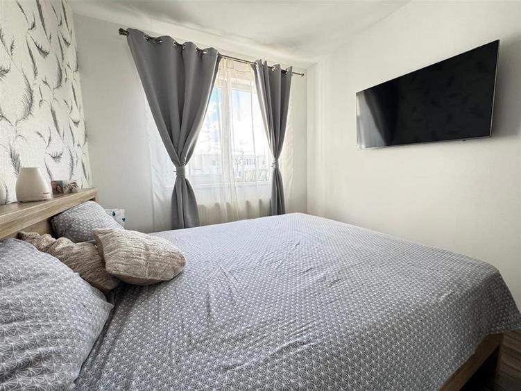 Apartament cu 2 camere semidecomandat, mobilat în Arhitecților - Calea Cisnădiei