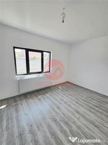 Casă cu 3 camere cu Teren 411 Mp în Valu lui Traian