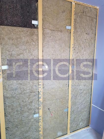 Apartament cu 3 camere decomandat, mobilat în Nerva Traian