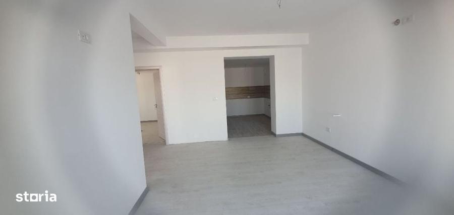 Casă cu 3 camere cu Teren 400 Mp în Cernele