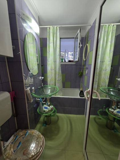 Apartament cu 2 camere semidecomandat, mobilat în Baba Novac