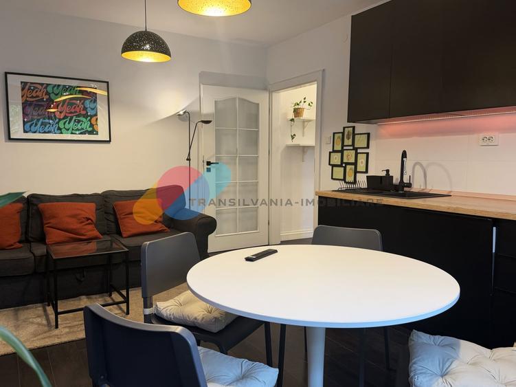 Apartament cu 3 camere decomandat în Horea