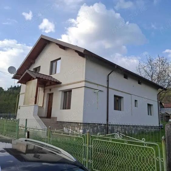 Teren de 2000 mp, în Central