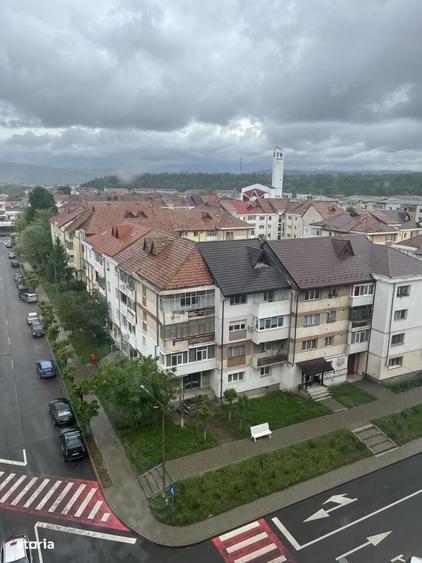Apartament cu 3 camere în Onești
