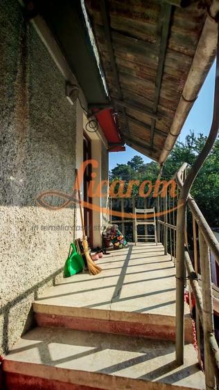 Apartament cu 2 camere decomandat, mobilat în Blumăna