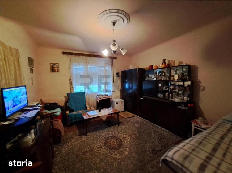 Casă cu 2 camere decomandat cu Teren 257 Mp în Sânmartin