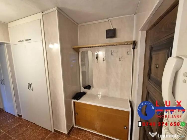 Apartament cu 2 camere decomandat în E3