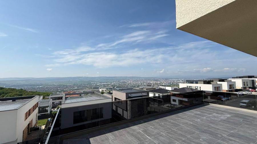 Duplex cu 4 camere cu Canalizare în Iris