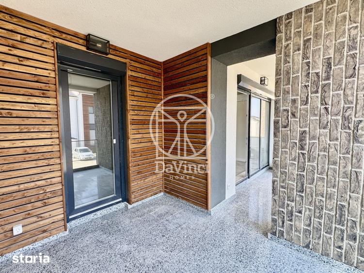 Apartament cu 3 camere decomandat în Cristian