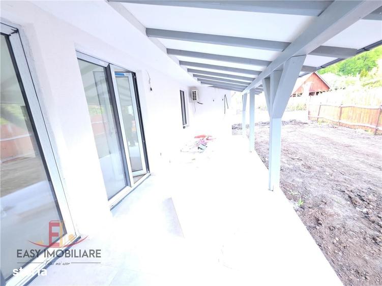 Casă cu 4 camere cu Teren 500 Mp în Livezeni
