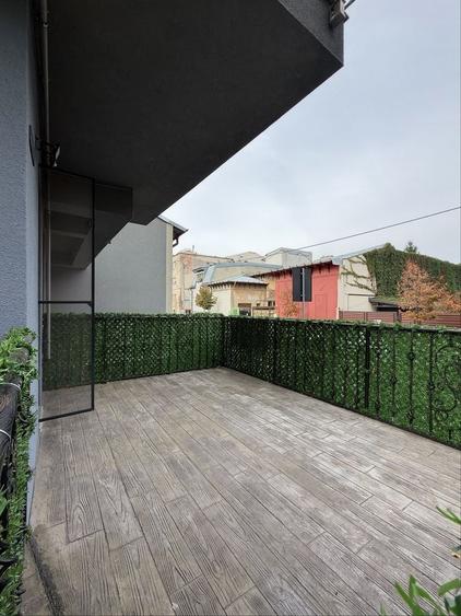 Apartament cu 2 camere decomandat în Moșilor