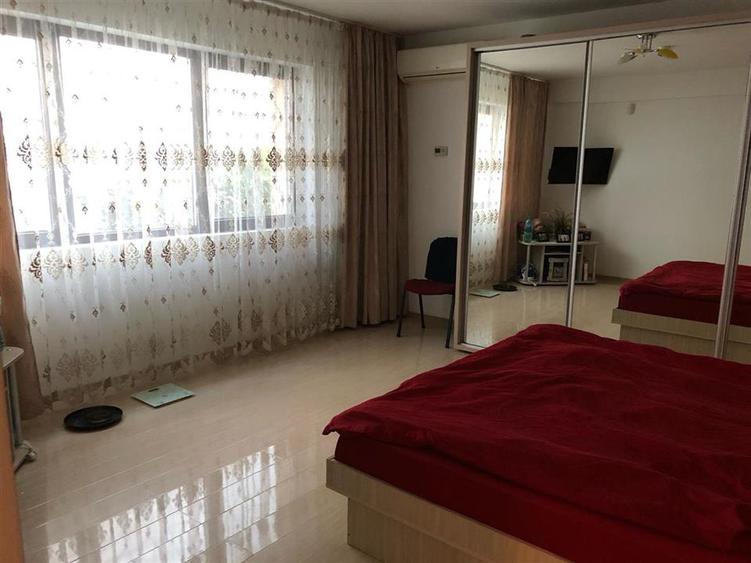 Vila individuala    P+1   Dr. Bisericii   teren 720mp - 11