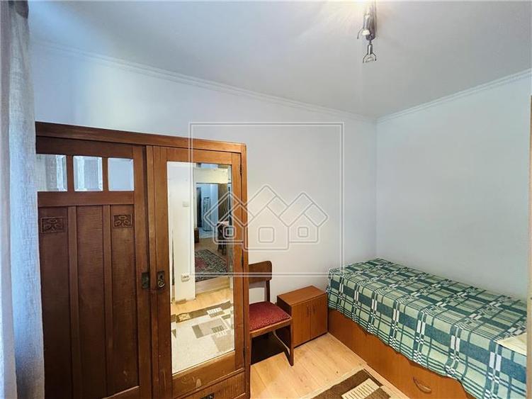 Apartament cu 2 camere nedecomandat în Cedonia