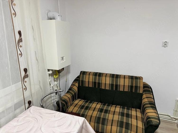 Garsonieră decomandată în Central