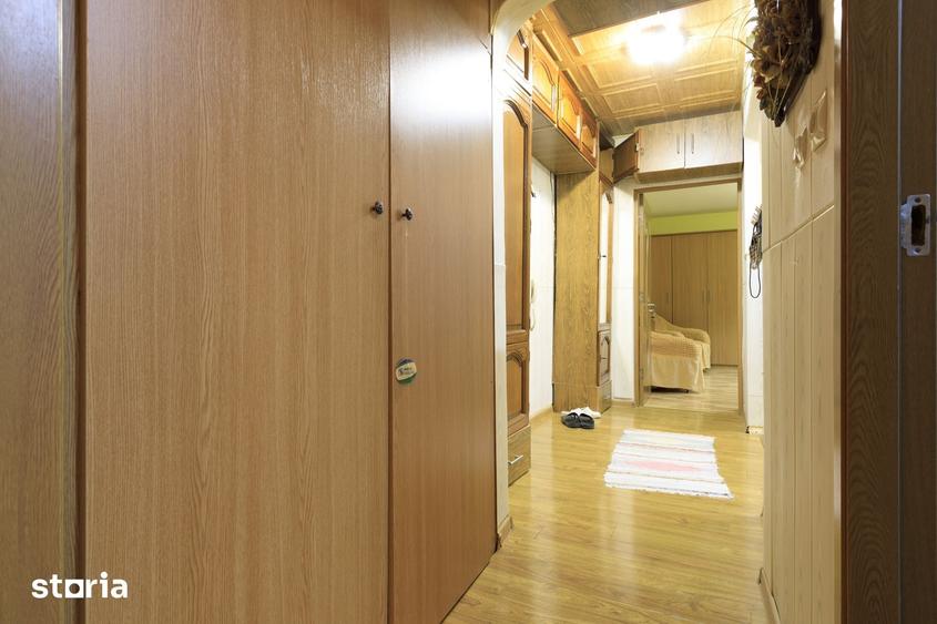 Apartament cu 2 camere decomandat în Aviației