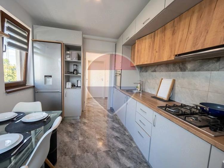 Apartament cu 2 camere decomandat în Central