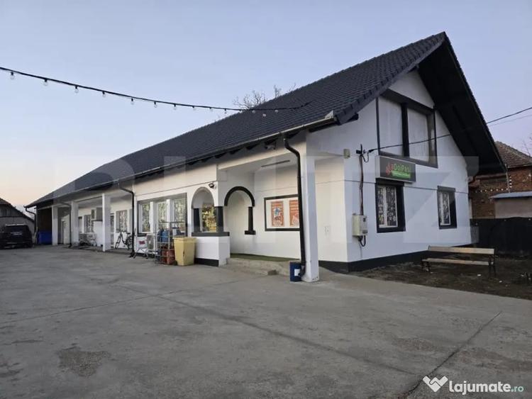 Spațiu comercial, de 300 mp, în Central
