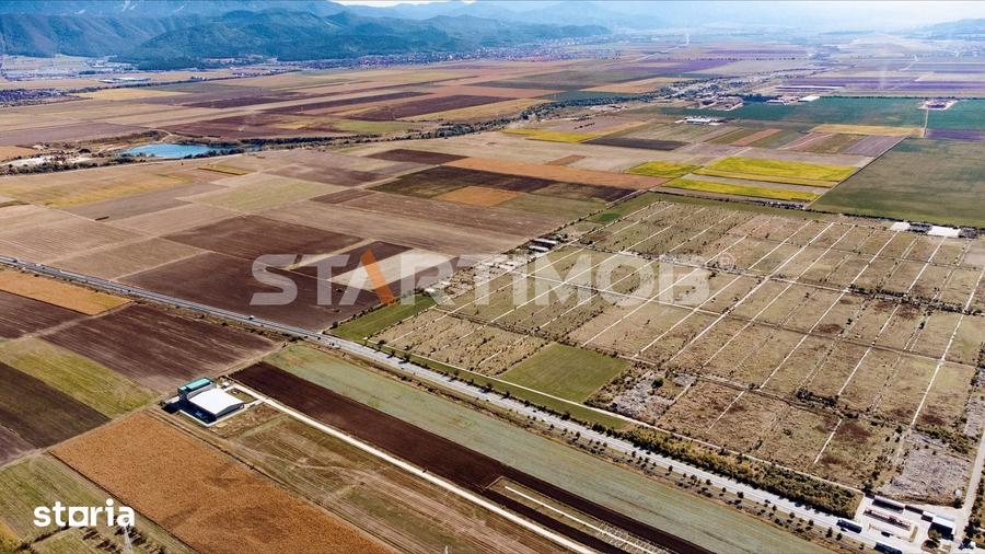 Teren de 13750 mp, în Central