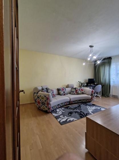 Apartament cu 2 camere decomandat în Lăpuș Argeș