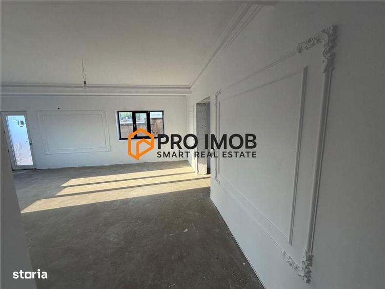 Casă cu 4 camere decomandat în Pleșești