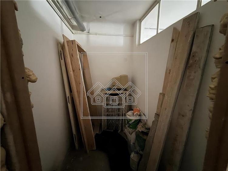 Spațiu comercial, de 55 mp, în Central