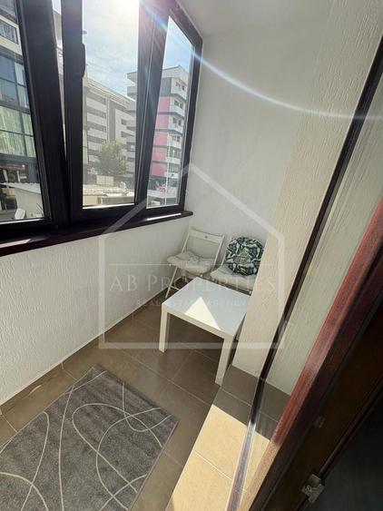 Apartament cu 2 camere semidecomandat, mobilat în Militari