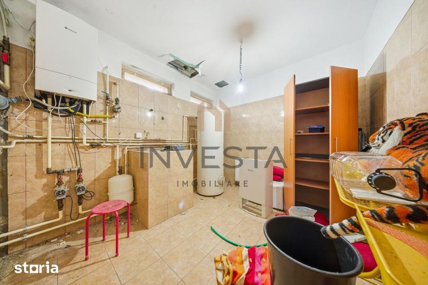 Casă cu 6 camere cu Teren 1150 Mp în Europa
