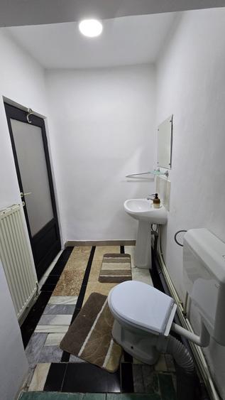 Casă individuală cu 2 camere cu Canalizare în Chitila