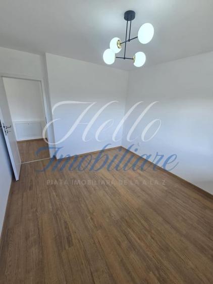 Apartament cu 3 camere semidecomandat în Baciu